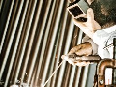 Dinas Damkar Musi Banyuasin Tangani Pohon Tumbang di Alun-Alun